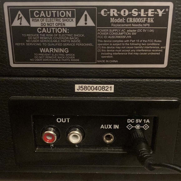 CROSLEY Suitcase Turntable Record Player in Black - Picture 8 of 8